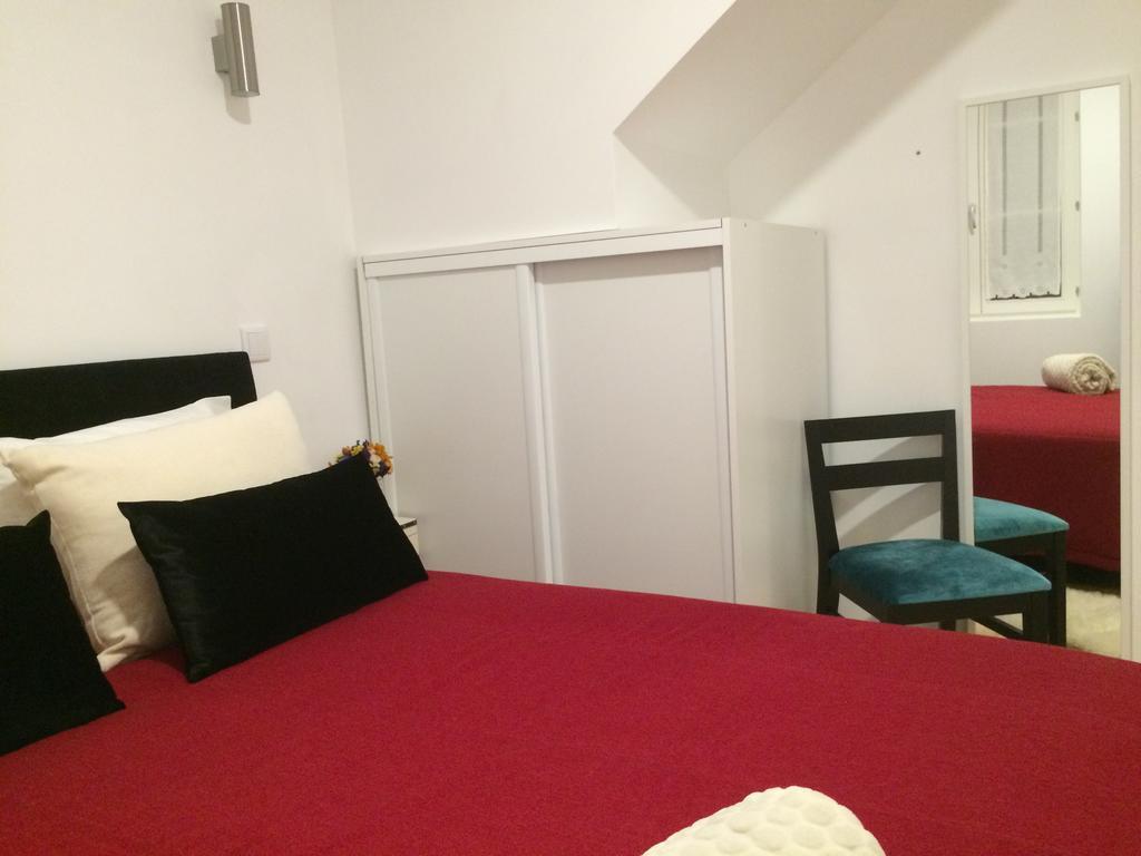Apartmán Clerigos-H Porto Pokoj fotografie